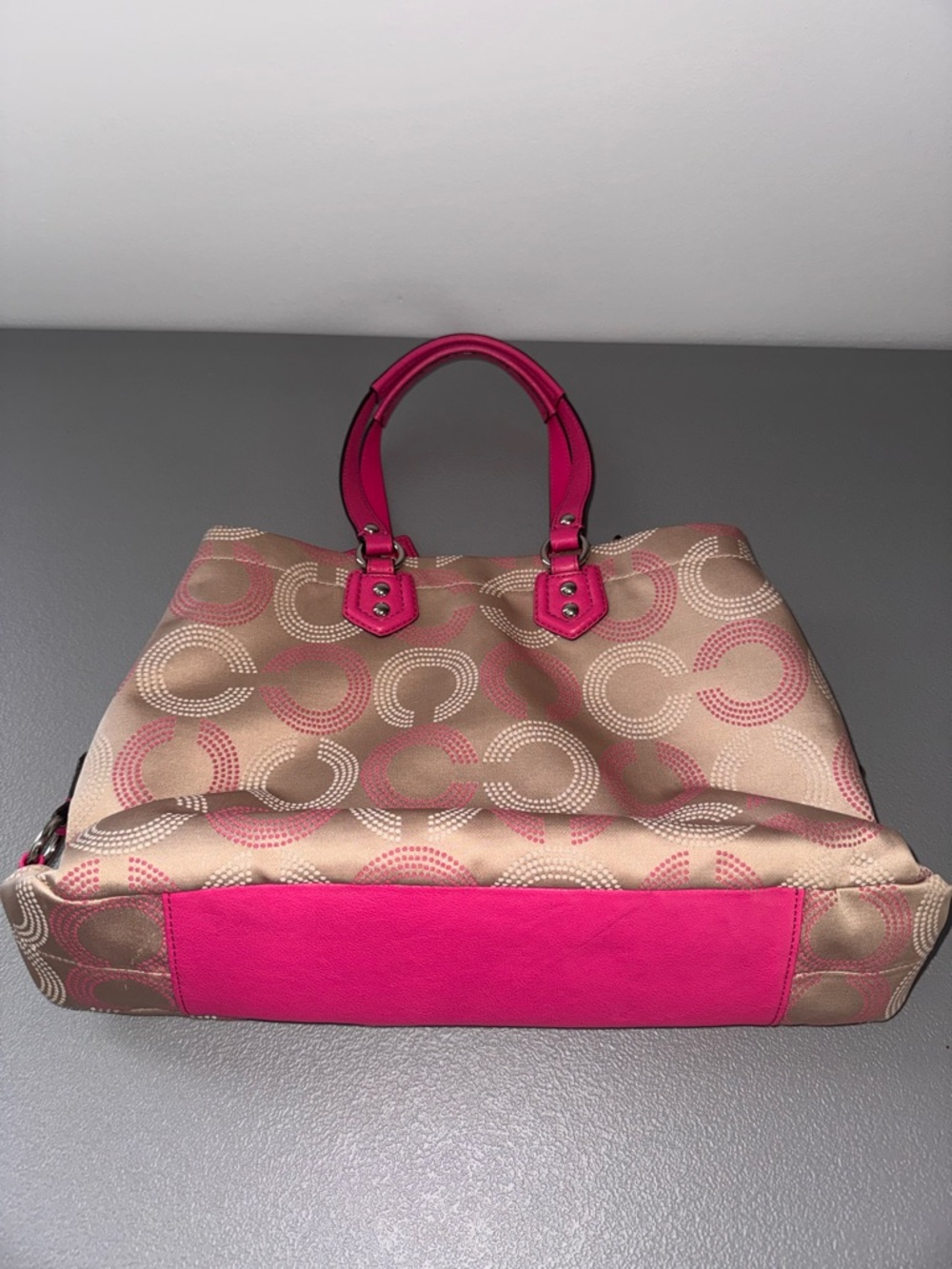 PRISTINE Coach Ashley Dotted Op Art Large Carryall Magenta Pink F20049 - Picture 8 of 14